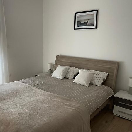 Giovanna Apartment With Terrace And Free Parking Pula Eksteriør billede